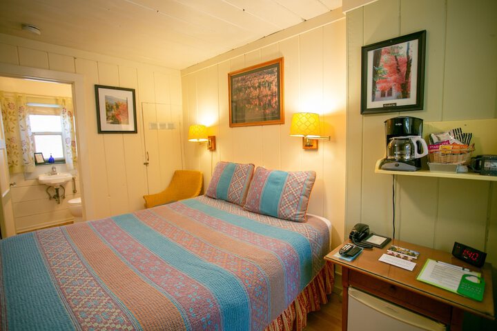 Room 195 of 236