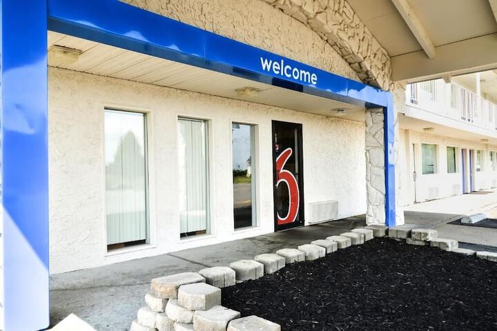 Motel 6 Saint Joseph MO