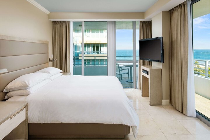 Room 65 of 120