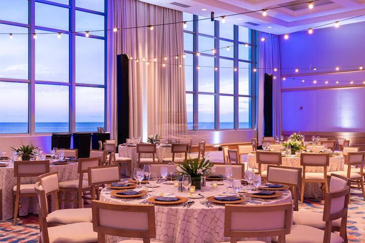 Signia by Hilton Diplomat Beach Resort