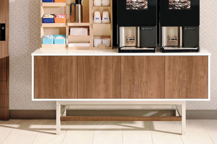 Holiday Inn Express & Suites Cedar Falls - Waterloo by IHG