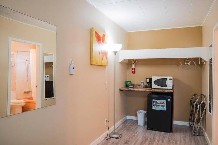 Room 29 of 48