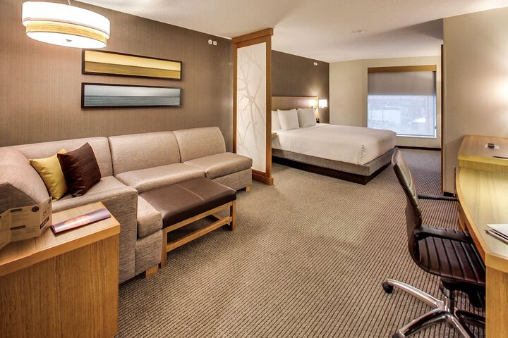 DoubleTree by Hilton Edmonton Downtown