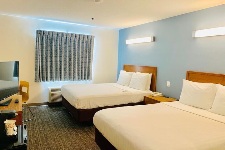 Room 9 of 14