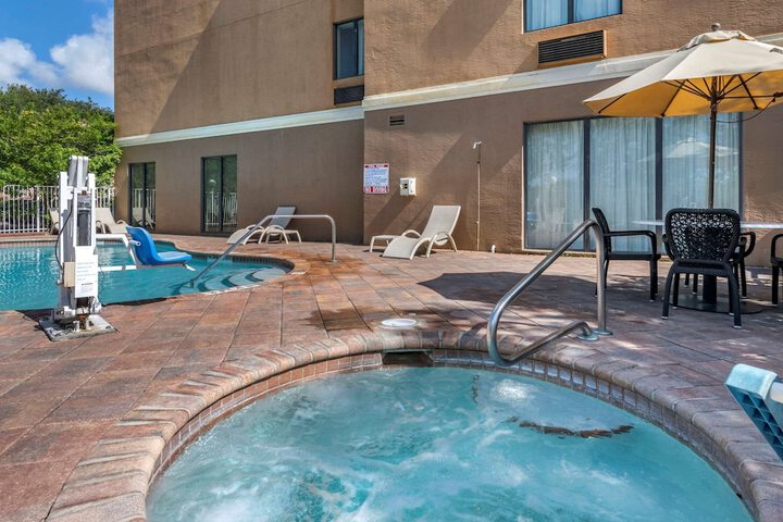 Pool 6 of 33