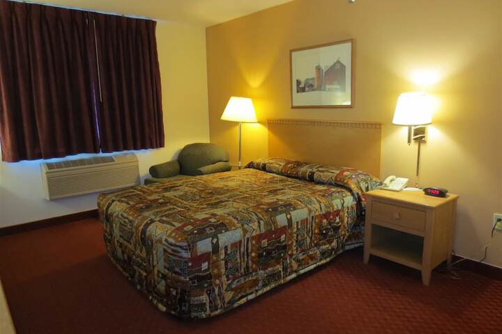 Room 16 of 34