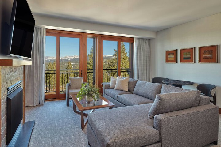 The Ritz-Carlton Lake Tahoe
