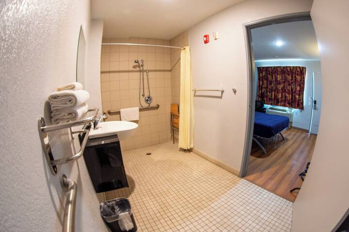 Room 22 of 23