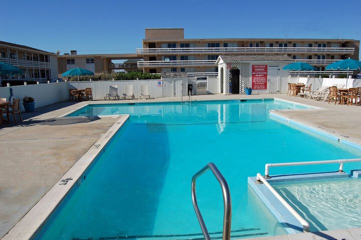 Pool 3 of 44