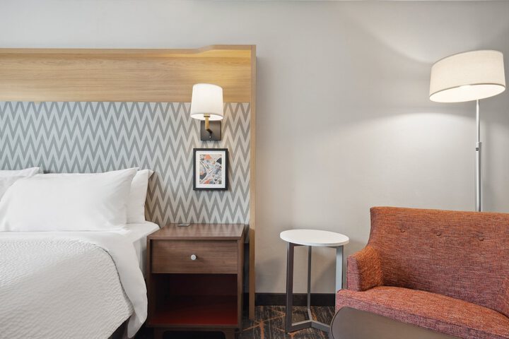 Room 22 of 40