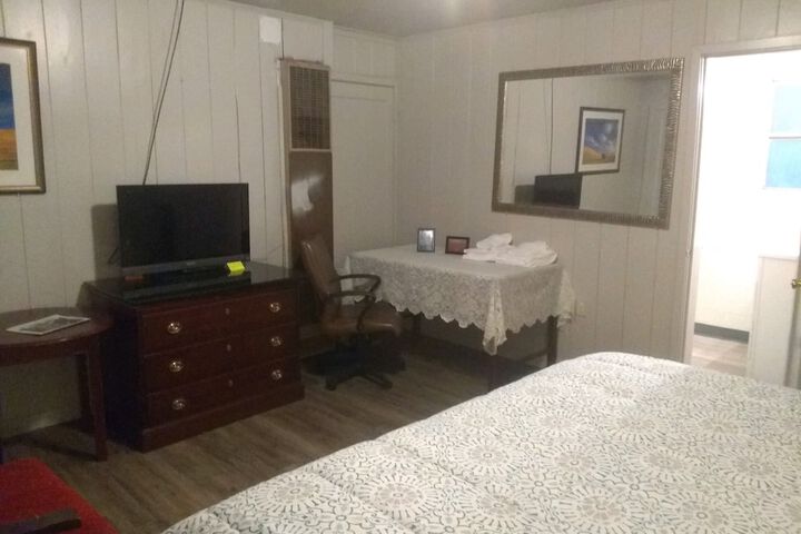 Room 14 of 14