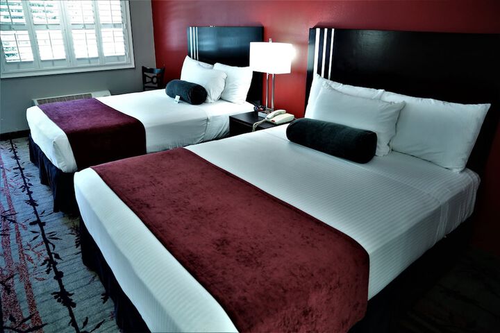 Room 34 of 61