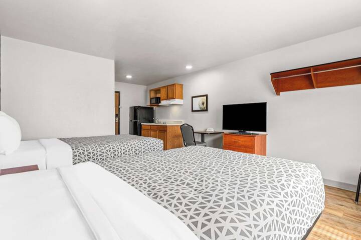 Room 12 of 30
