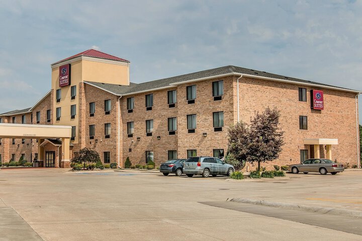 Hotel 3 of 40
