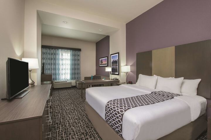 Room 22 of 28