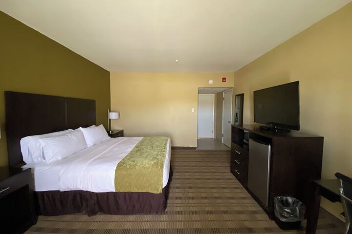Room 5 of 38