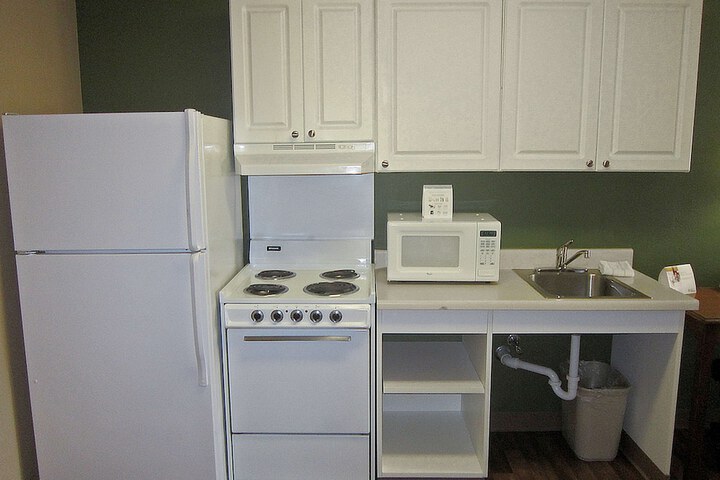 Room 14 of 28