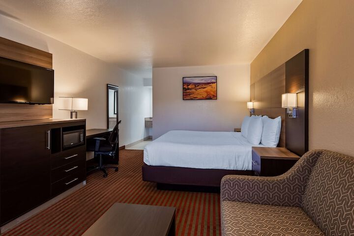 Room 20 of 35