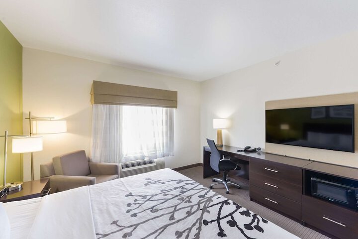 Room 40 of 53