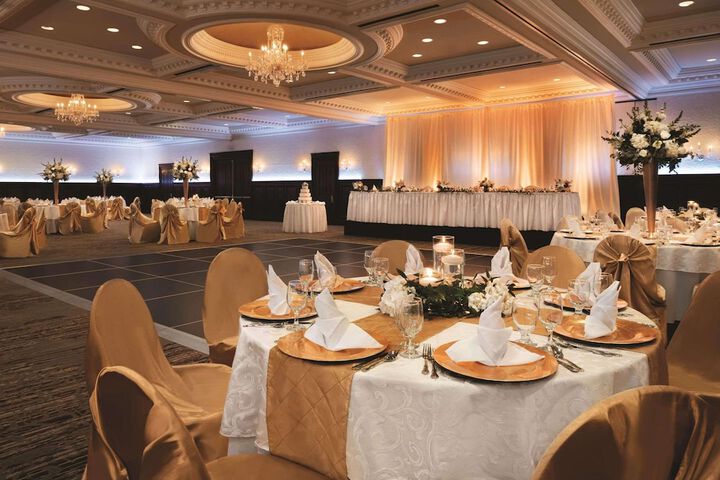 Radisson Hotel Cincinnati Riverfront