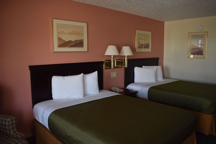 Room 12 of 17