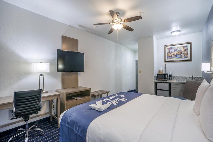 Room 95 of 117