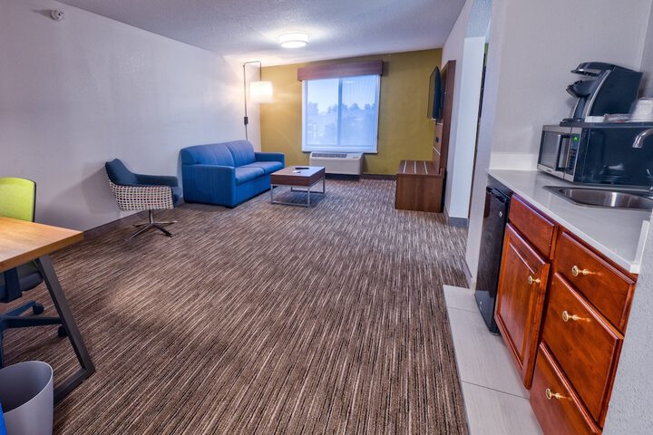 Room 34 of 69