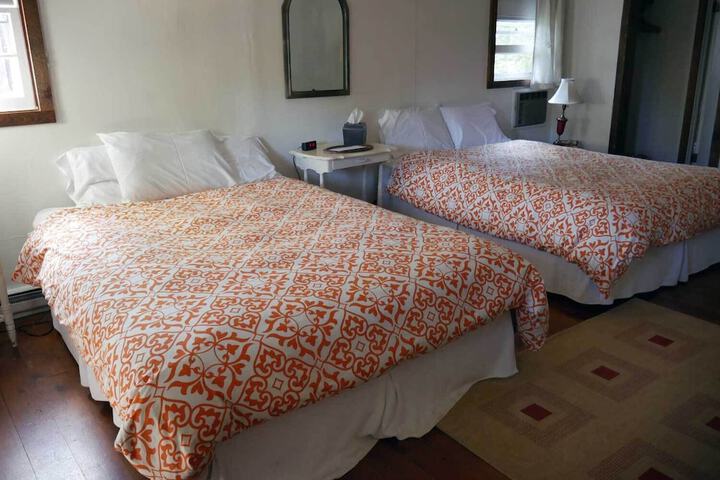 Room 7 of 14