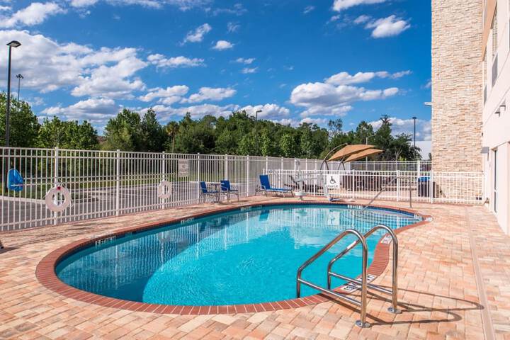 Pool 7 of 42