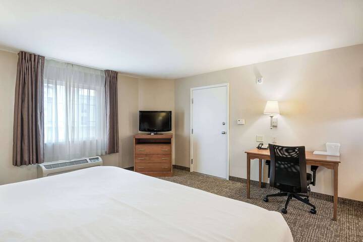 Room 34 of 47
