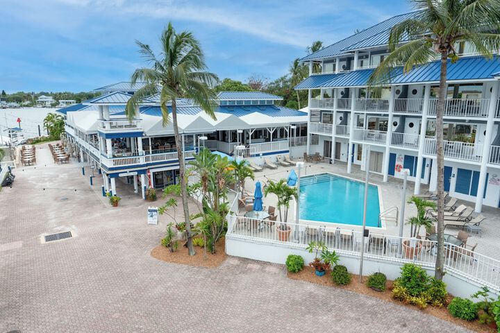 Pirates Cove Resort & Marina