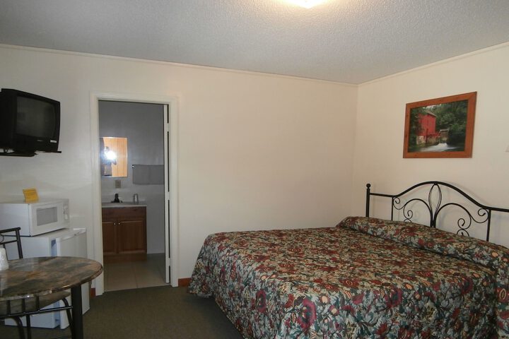 Riverbend Lodging