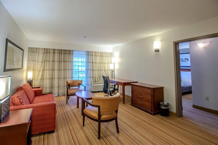 Country Inn & Suites by Radisson Convention Center