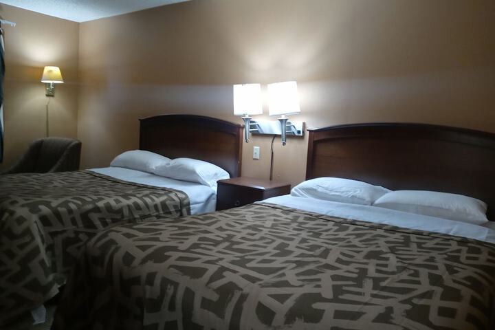 Roseau Motel
