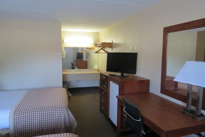 Room 9 of 26
