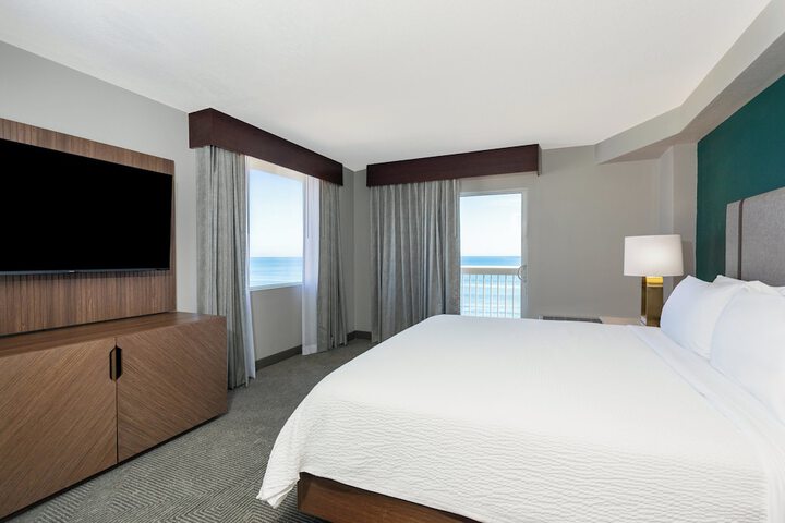 Holiday Inn & Suites Daytona Beach on the Ocean by IHG