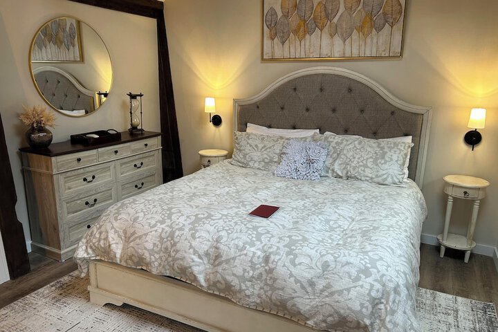 Room 47 of 82