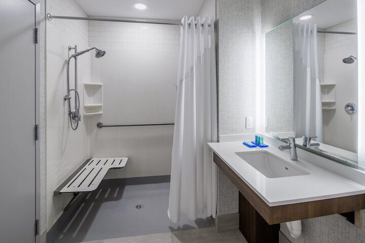 Holiday Inn Express Hotel & Suites Airdrie-Calgary North by IHG