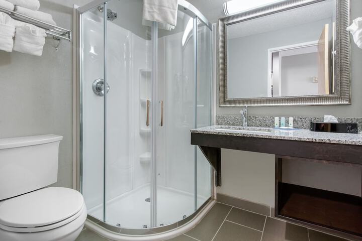 Quality Inn & Suites Brownsburg - Indianapolis West