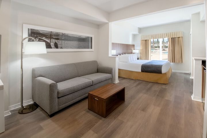 Room 44 of 54