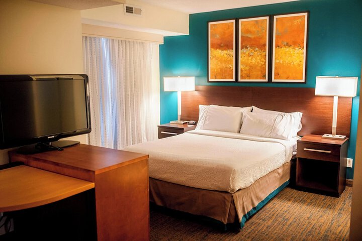 Room 21 of 36