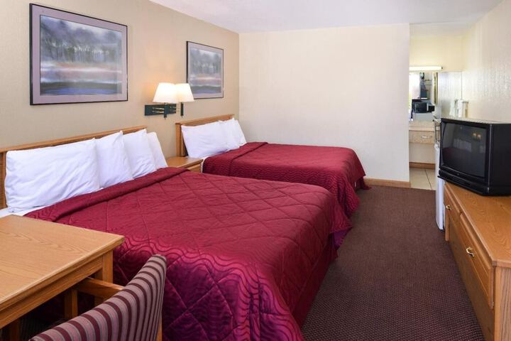 Room 12 of 21