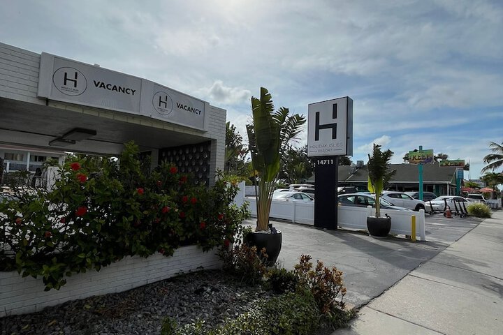 Hotel 6 of 170