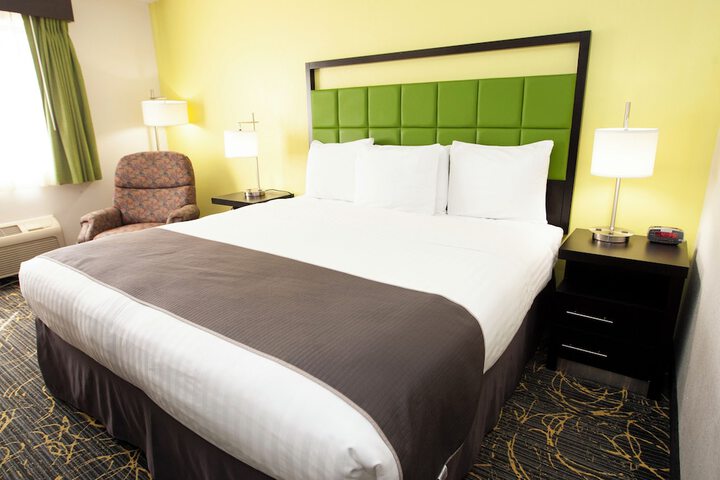 Room 42 of 46