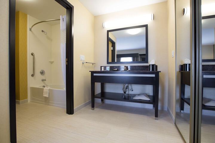 Hampton Inn & Suites Toledo / Westgate
