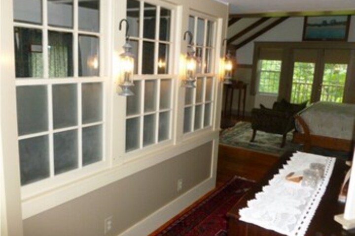The Tolland Inn