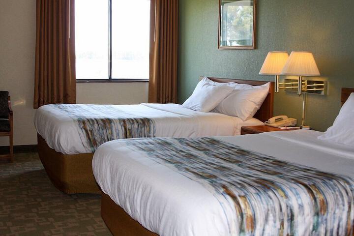Barkers Island Inn Resort