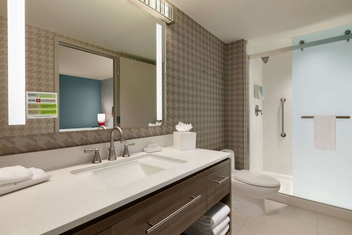 Room 10 of 29