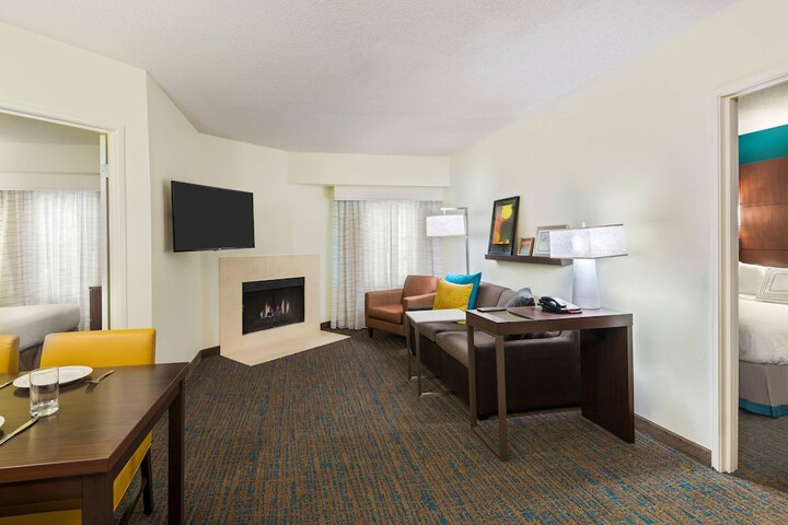 Room 18 of 24