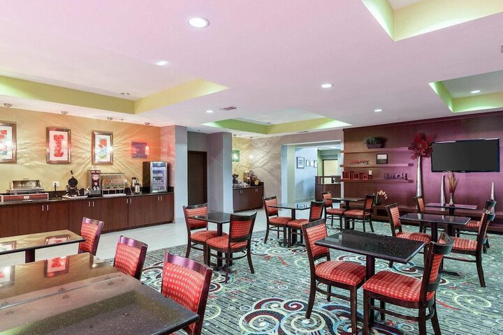 Comfort Suites Greenville